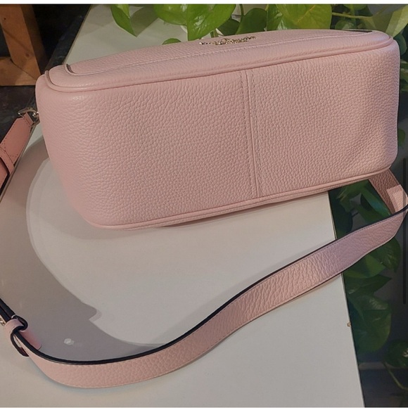 Kate Spade  Crossbody Bag
Or shoulder bag 2 strap 
NWOT - Picture 6 of 7